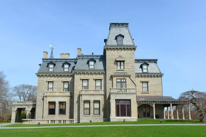 Ultimate Newport Self-Guided Bundle Tour