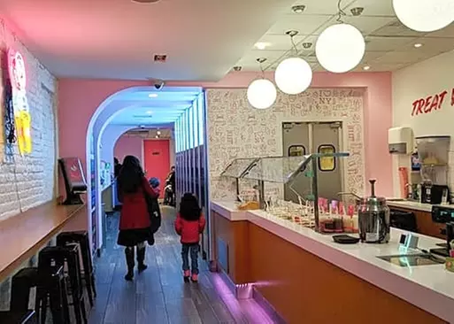 5% Cash Back at 16 Handles
