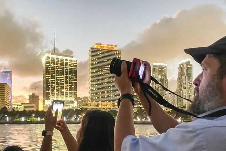 Sunset Cruise of Biscayne Bay Millionaire Homes & Cash Bar