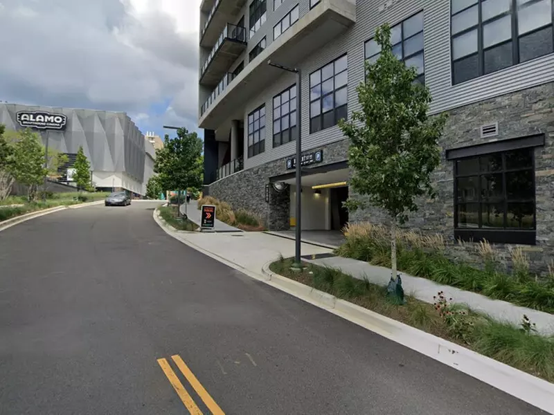 Parking at Bryant Street Garage - P2424