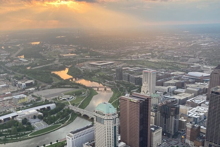 Private Downtown Columbus Tour Up to 3 Passengers