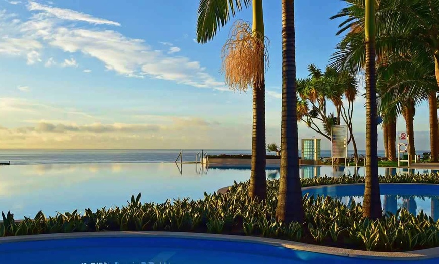 Image 1: ✈ MADÈRE | Funchal - Pestana Casino Park 5* - Bord de mer