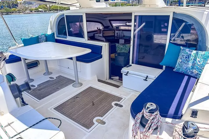 3 Hour Luxury Private Sailing Catamaran for 7-12 People