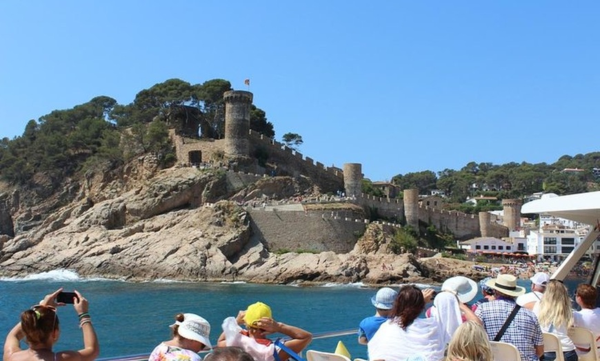 Image 8: Excursión de una día a la Costa Brava con paseo en barco