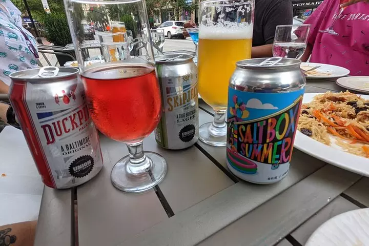 Baltimore Walking Foodie Tour in Fells Point