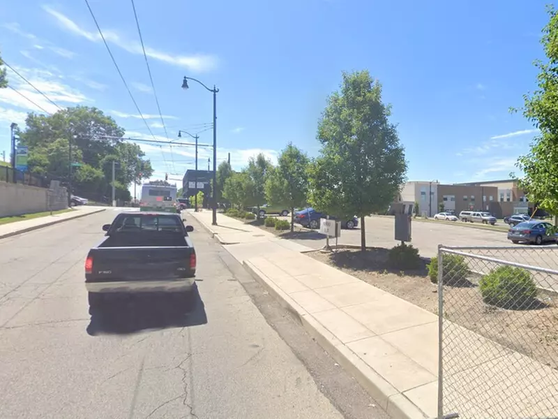 Parking at 11 E. Apple St. Lot - Primary Image