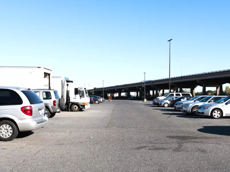 Parking at Jetro Lot