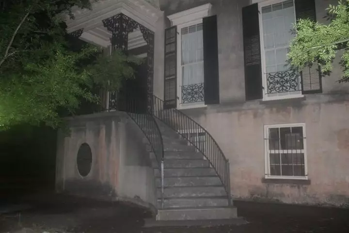 Savannah's 13 Ghosts, Voodoo, Murder & Mystery Tour