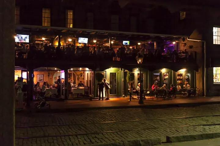 Savannah Midnight in the Garden Pub Crawl