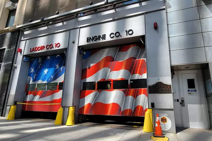 9/11 Memorial at World Trade Center and Financial District Walking ...