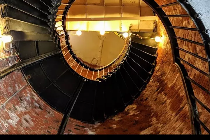Truro Cape Cod Lighthouse and Highland House Museum Tour