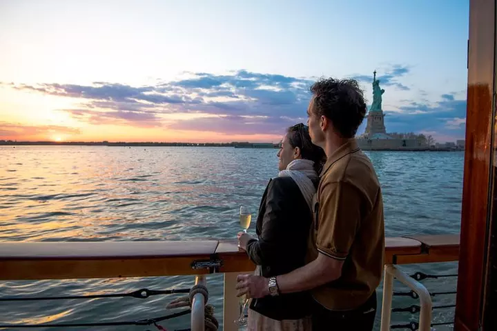 New York City Sunset Cruise on a Yacht