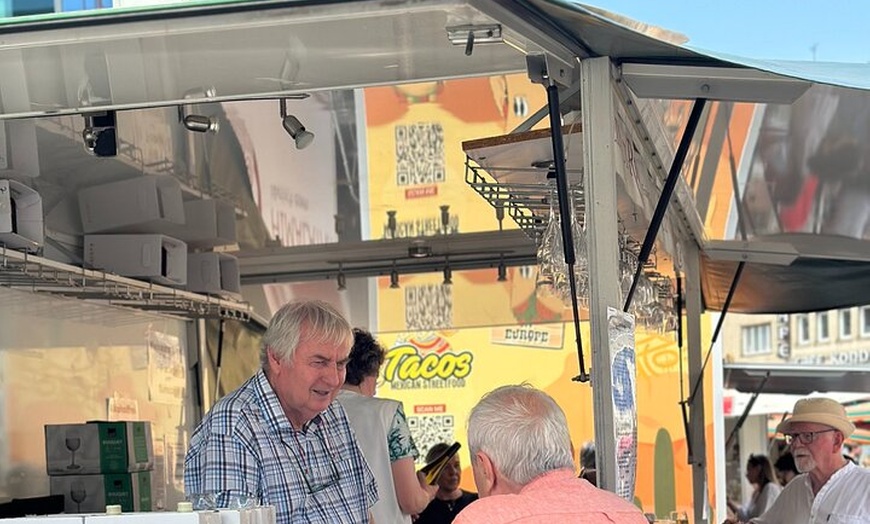 Image 17: Erkunden Sie Bonn mit Beethoven, Mittagessen und Haribo-Rundgang 2,...