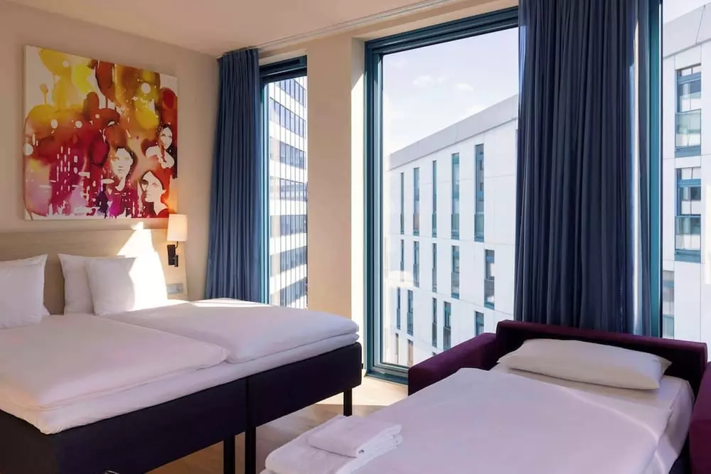 ✈ DEUTSCHLAND | Hamburg - Scandic Hamburg Emporio 4*, 2 Nächte