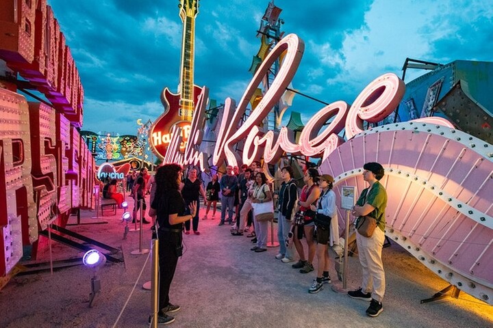Neon Museum & Big Bus Tour $20+