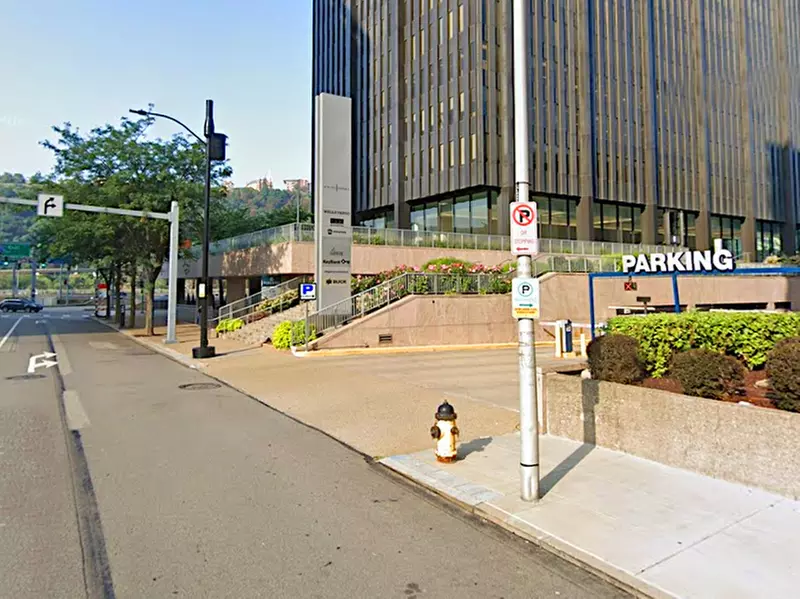 Parking at 11 Stanwix St. Garage - Primary Image