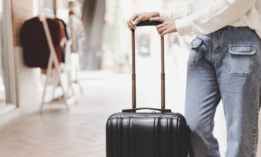 Image 10: Luggage Storage in Edinburgh Close to Edinburgh Castle