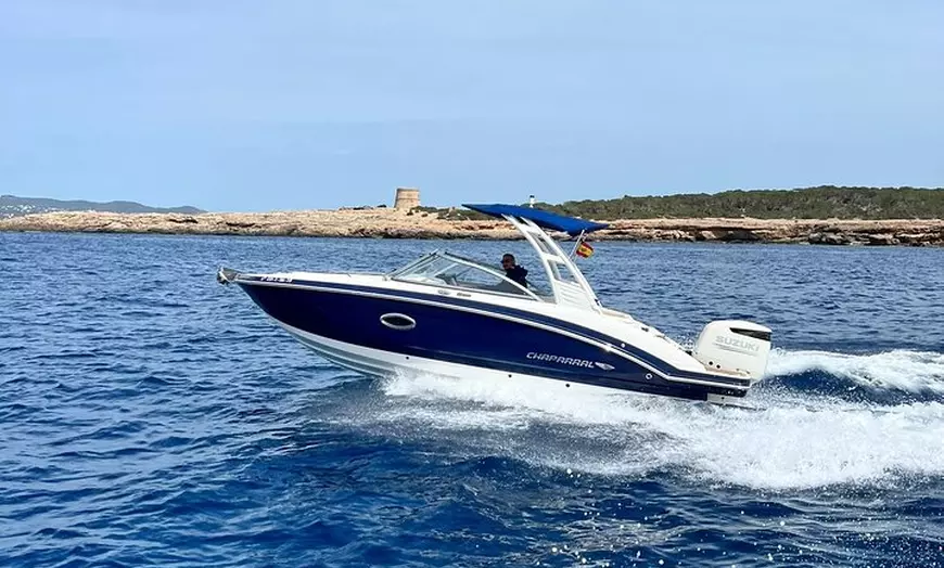 Image 6: Ibiza: Tour privado en barco con buceo y puesta de sol