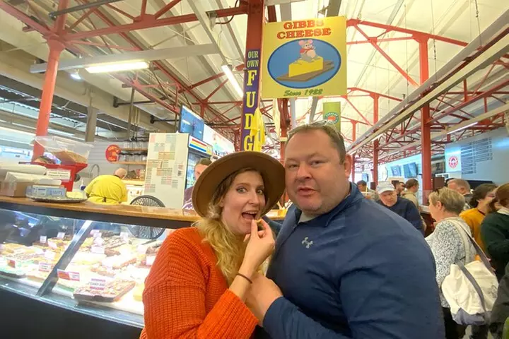Cincy Brunch History and Streetcar Tour with Riverside Food Tours