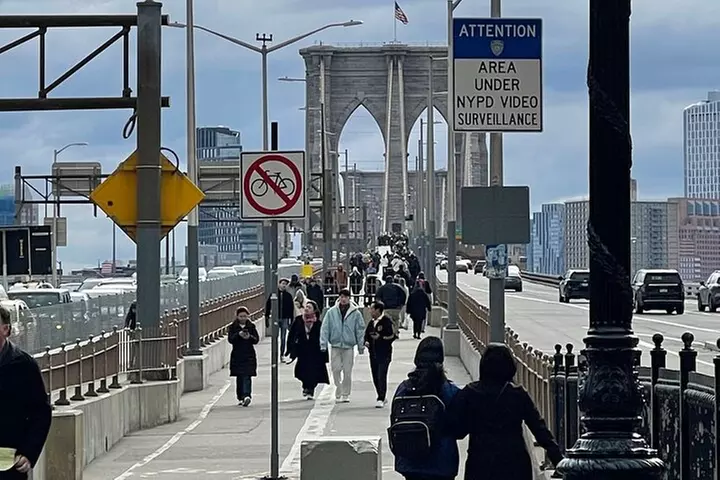 6 hour Bus tour and 1 hour Boat Ride by the Statue of Liberty