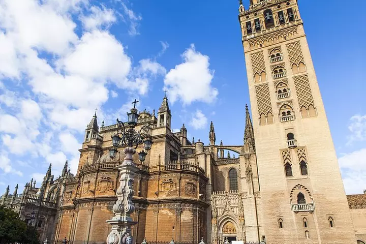 Sevilla: mejor recorrido a pie gratuito monumental