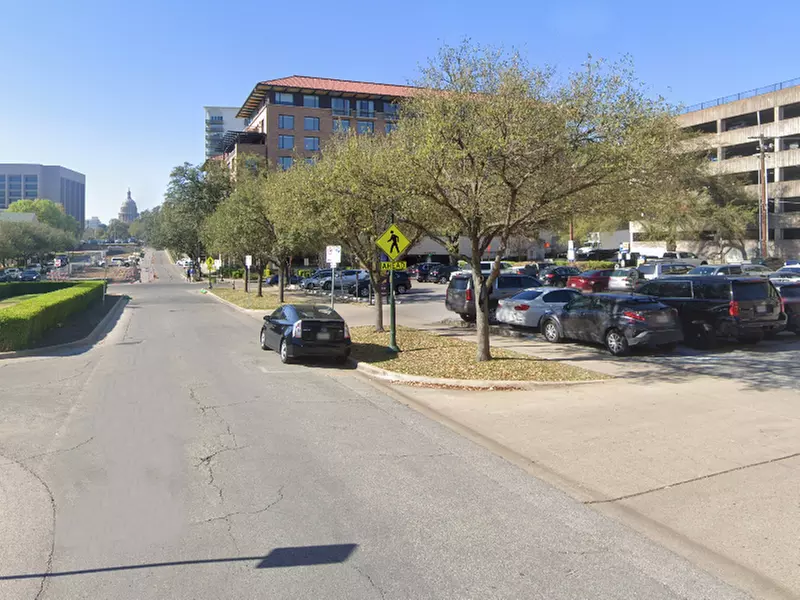 Parking at 2000 University Ave. Lot - Primary Image