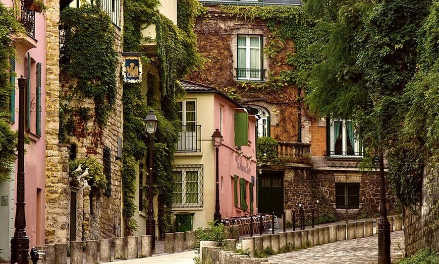 Image 8: Balade dans le quartier de Montmartre à Paris
