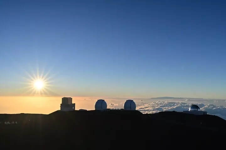 Mauna Kea Summit Tour with Free Night Star Photo