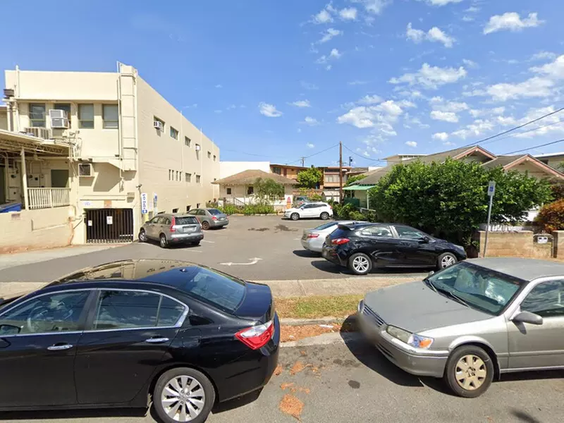 Parking at [H309] Pizza Hut Lot