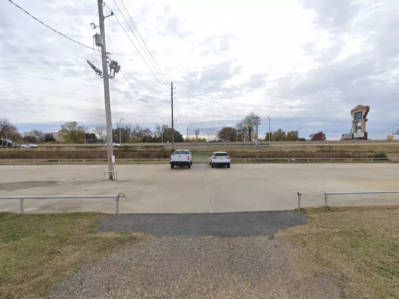 Parking at Lot 1114