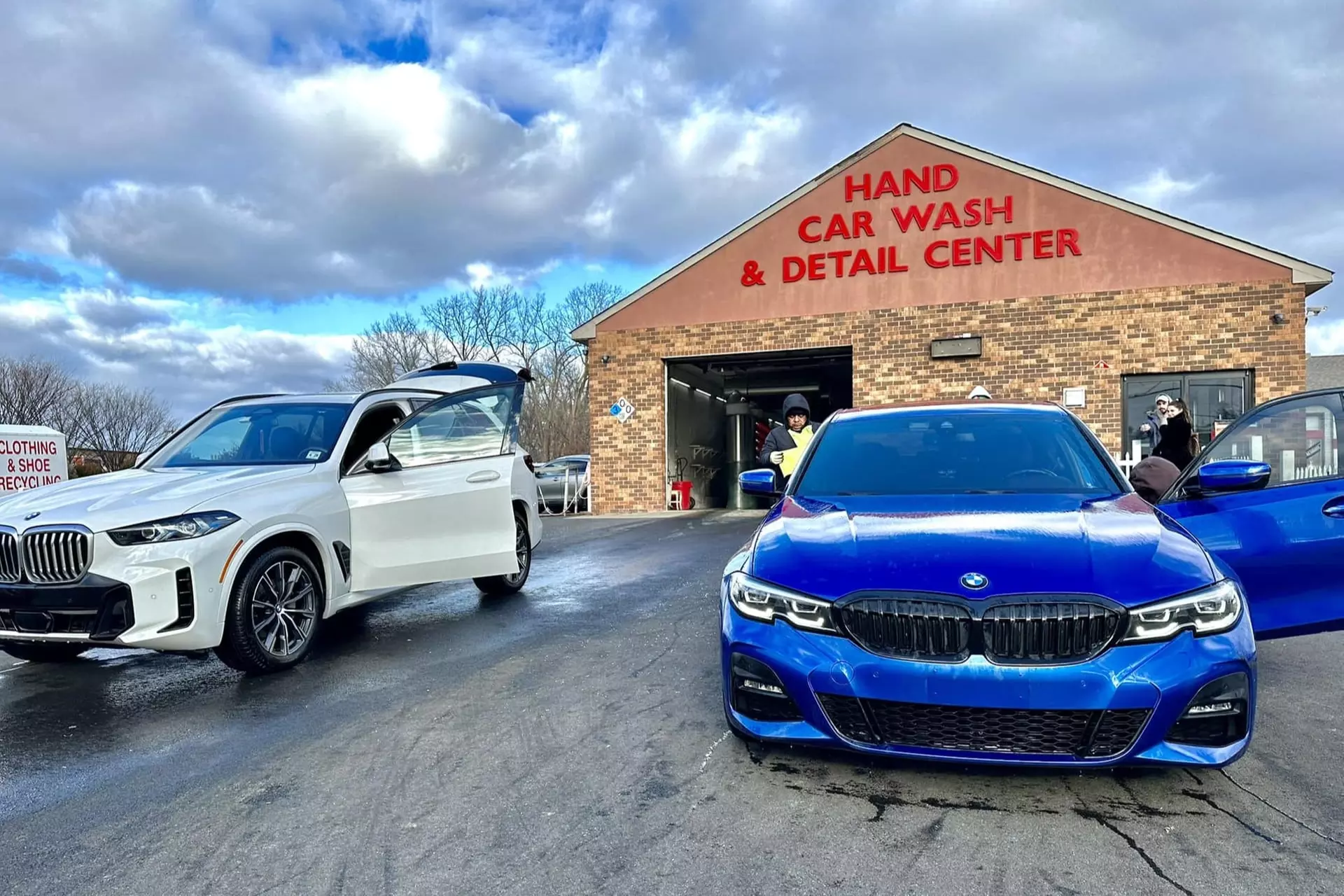 $19.50 For An Exclusive Exterior And Interior Full Car Wash (Reg. $39)