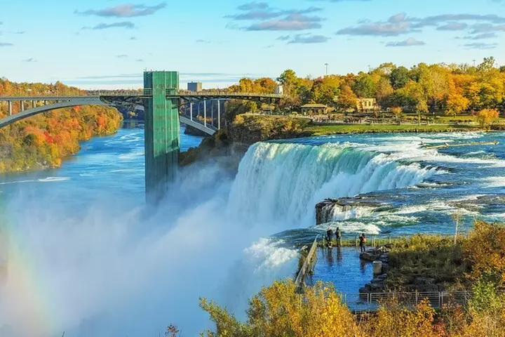 Guided Maid of the Mist and Cave of the Winds Tour