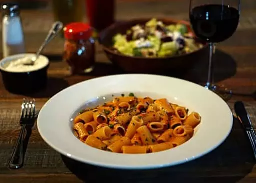 5% Cash Back at Tre Restaurant - Brick