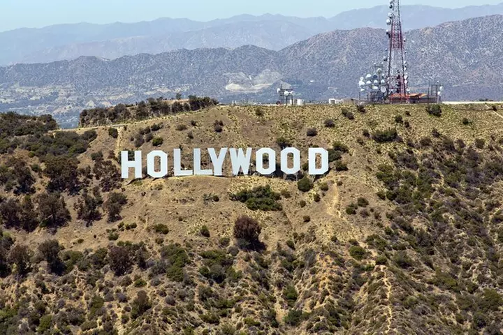 Private Full Day Los Angeles Tour with a Historian and Naturalist