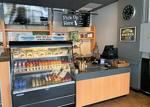 5% Cash Back at Max's Bagel Cafe