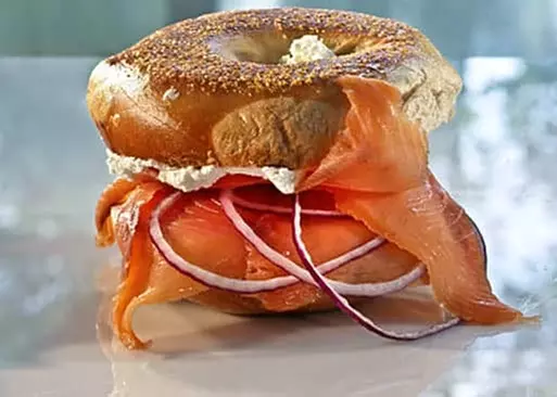 5% Cash Back at Bagels 'n Grinds