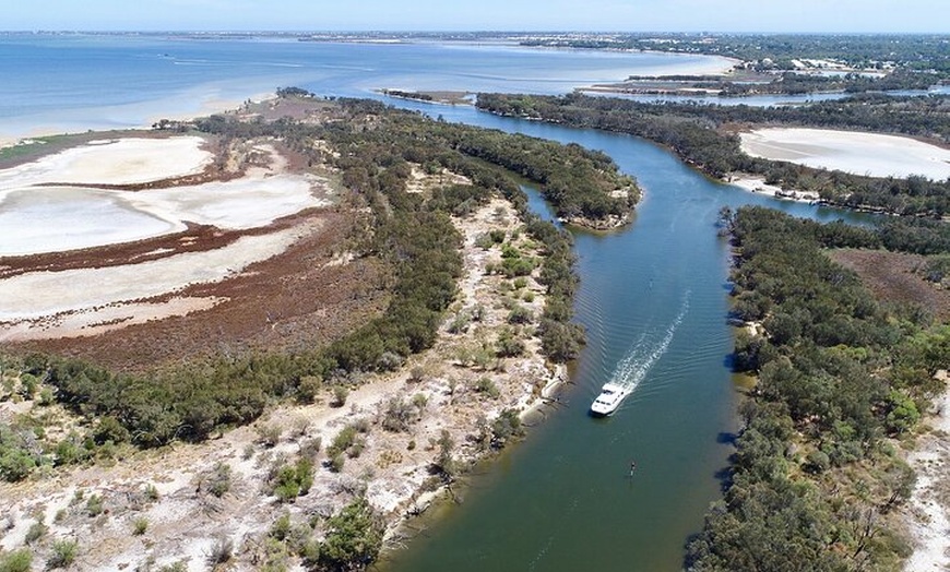 Image 1: Murray River Lunch Cruise