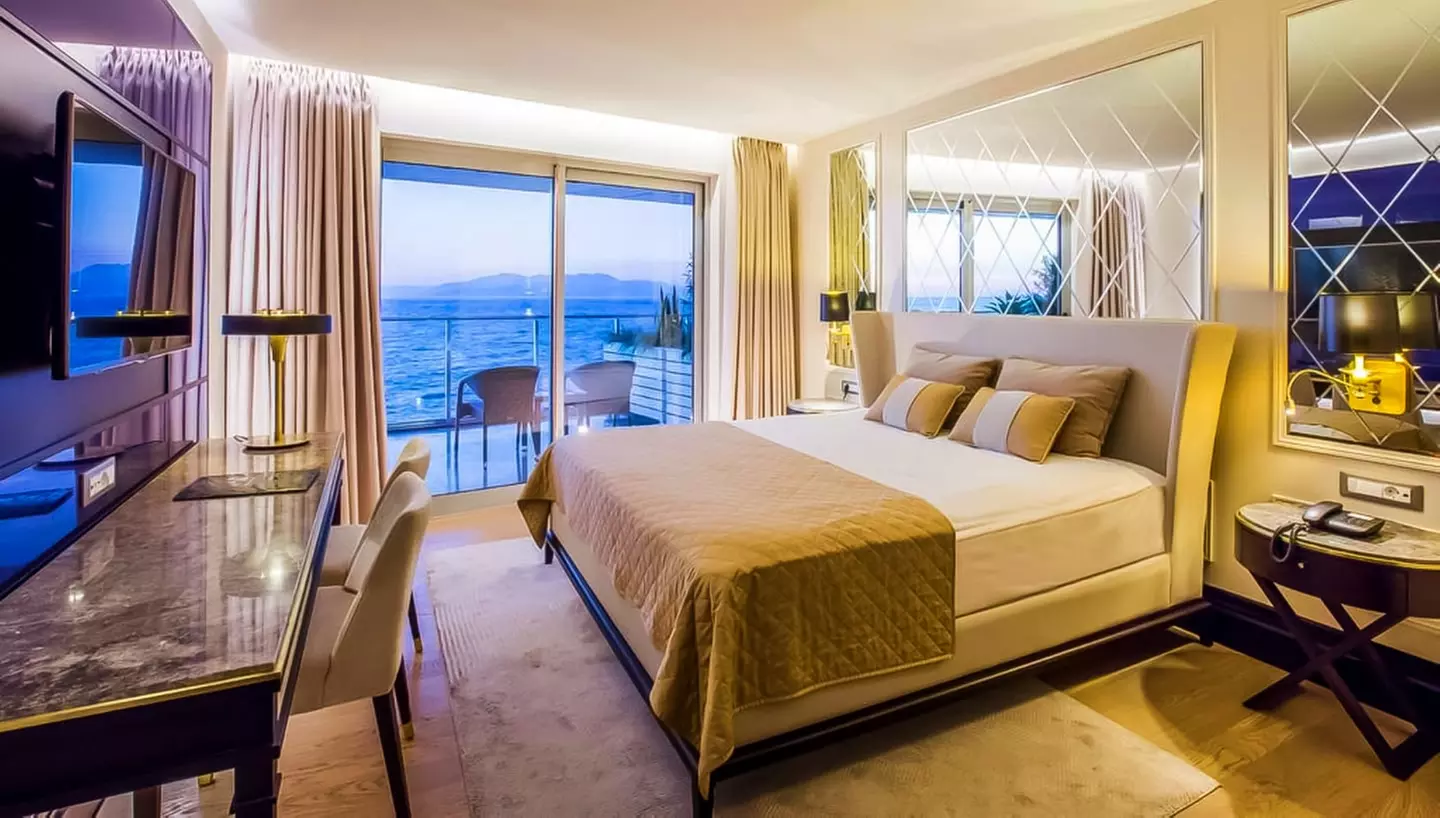 ✈ IZMIR ET SA RÉGION | Kusadasi - Charisma De Luxe Hotel 5*, 3 nuit - Face à la mer - Primary Image