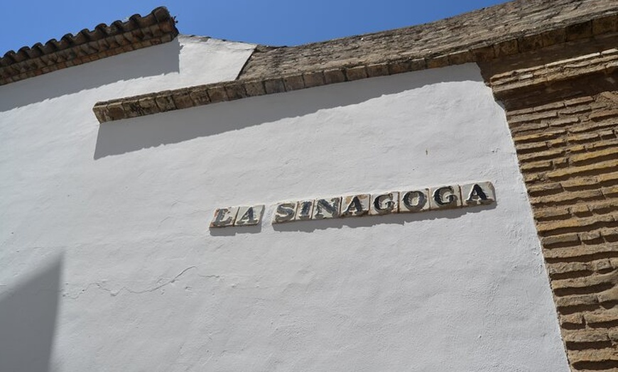 Image 9: Visita intensiva a los monumentos de Córdoba en francés Entradas in...