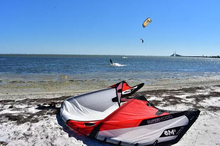 Private Discovery Kiteboarding Lesson in St. Petersburg - Second Medium