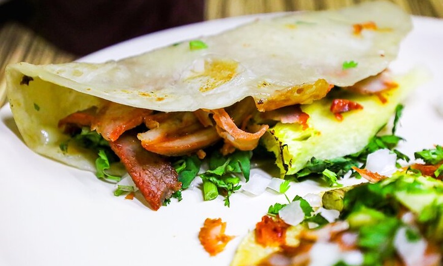 Image 18: Mexico City Night Tacos and Mezcal Tour