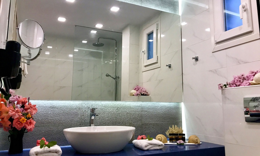 Image 9: ✈ CORFU | Agios Georgios Argirades - Bruskos Hotel &Suites 3*, 3 ni...