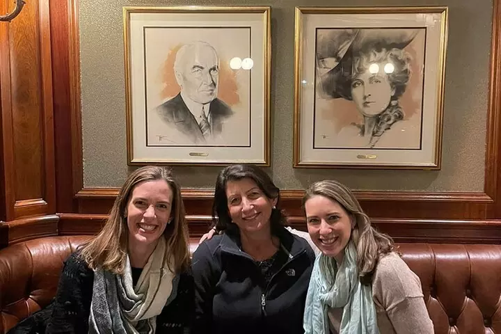 Small-Group History Tour Pub Crawl of Washington, D.C.