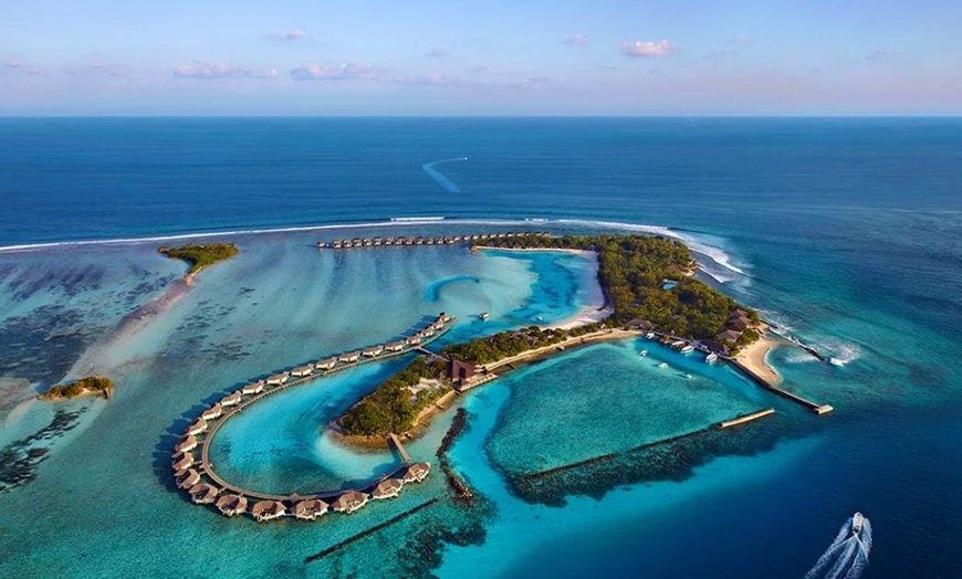 Image 1: ✈ MALDIVES | Atoll Malé Sud - Cinnamon Dhonveli Maldives - Les pied...