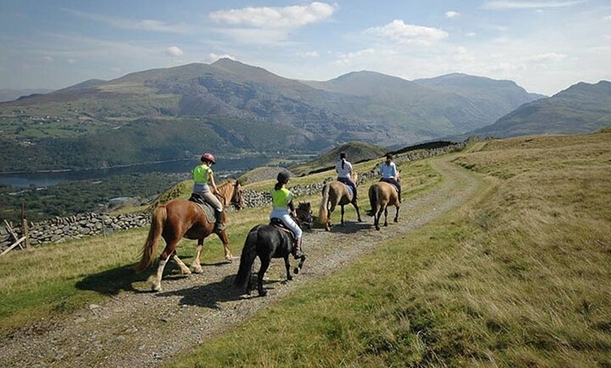 Image 3: Scotland 8-Day Self-Guided Luxury Land Rover Private Tour