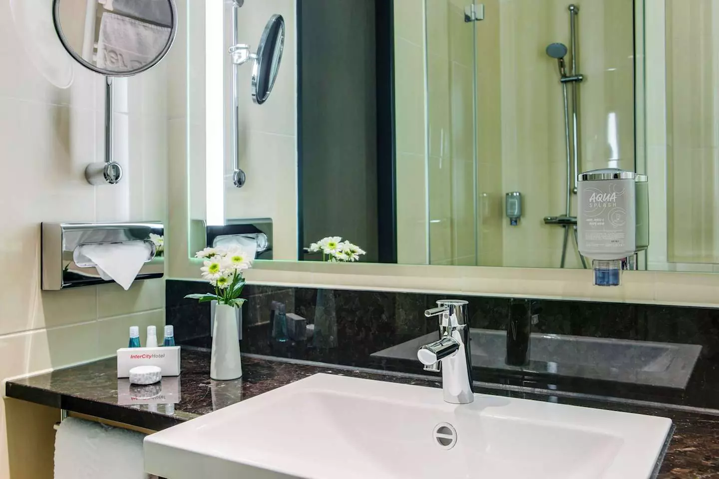 ✈ DEUTSCHLAND | Hamburg - InterCityHotel Hamburg Dammtor-Messe 4*, ...