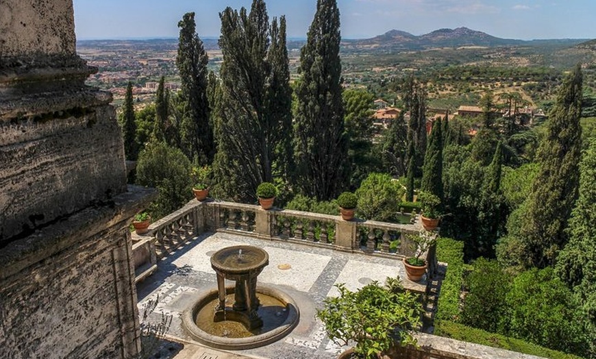 Image 7: Tour privato di Tivoli: Villa Adriana e Villa d'Este con prelievo d...