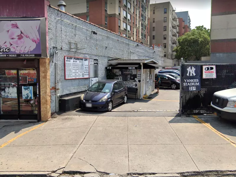 Parking at Easy Parking - 21 E. 169th St. Lot