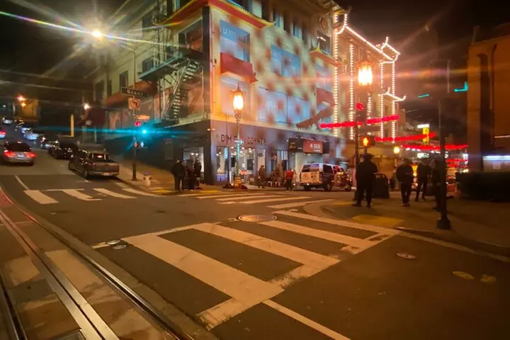 Ultimate Night Tour of San Francisco with Sightseeing Shuttle