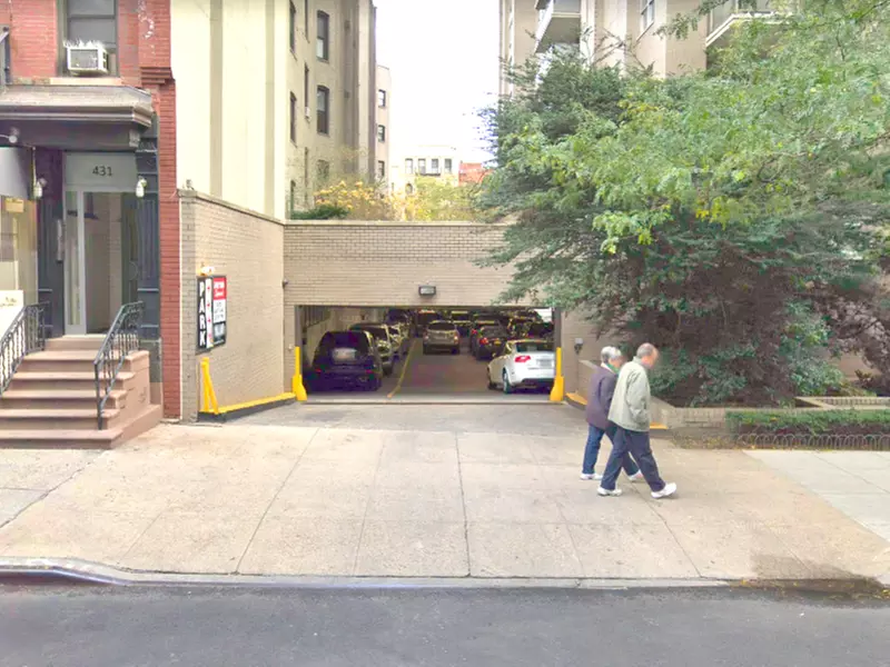Parking at Glenwood Management - The Stratford Garage
